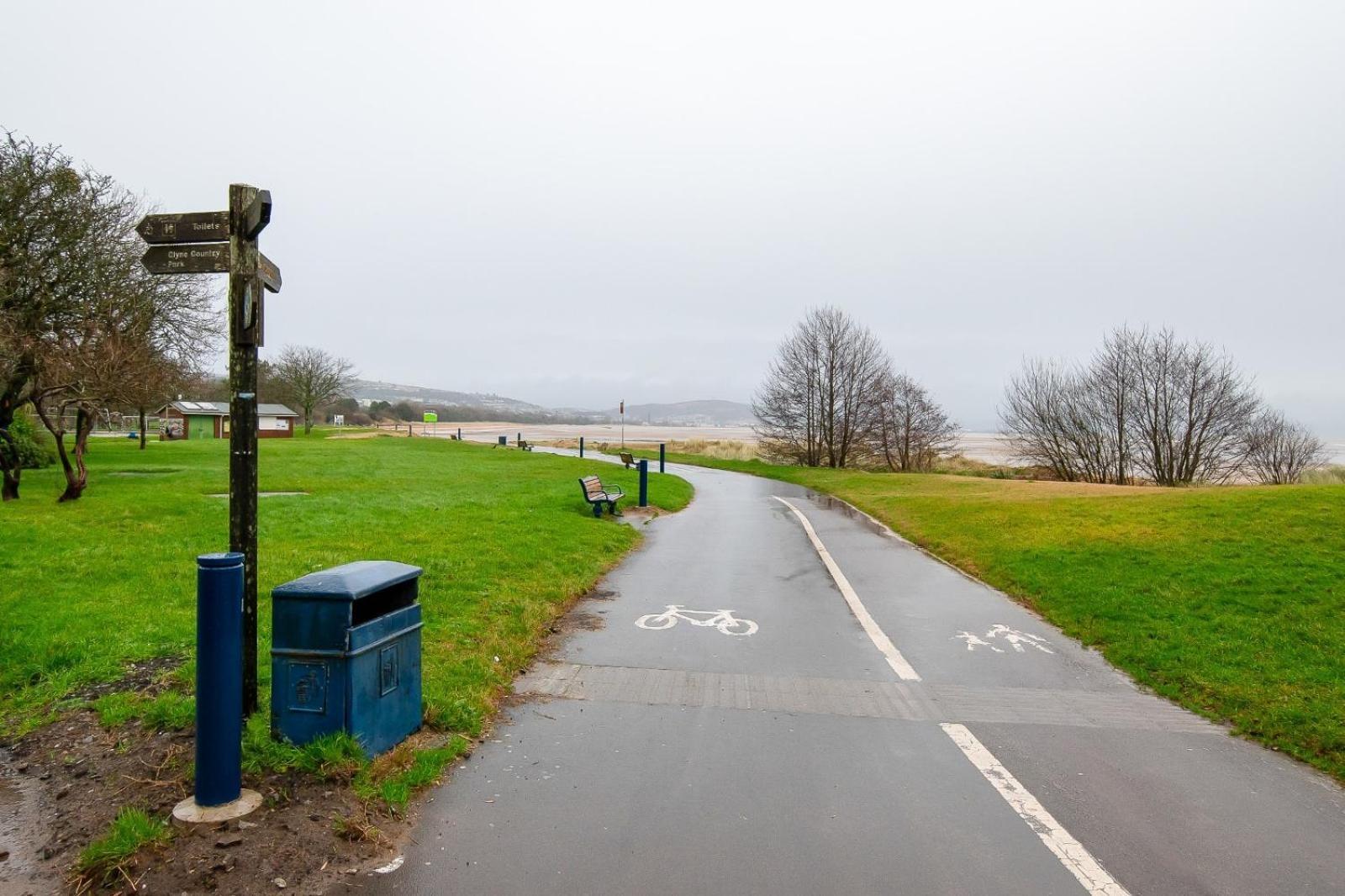 Casa One Hundred - A Beautiful 4 Bed House On The Beach Front Swansea Bagian luar foto