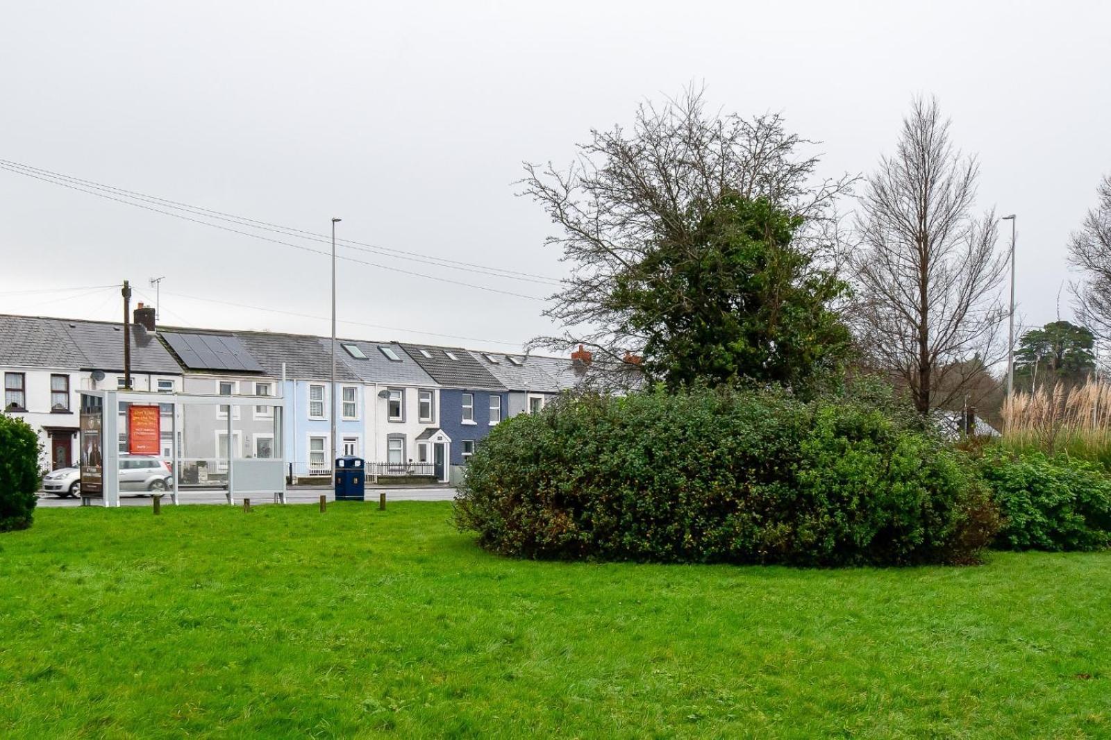 Casa One Hundred - A Beautiful 4 Bed House On The Beach Front Swansea Bagian luar foto
