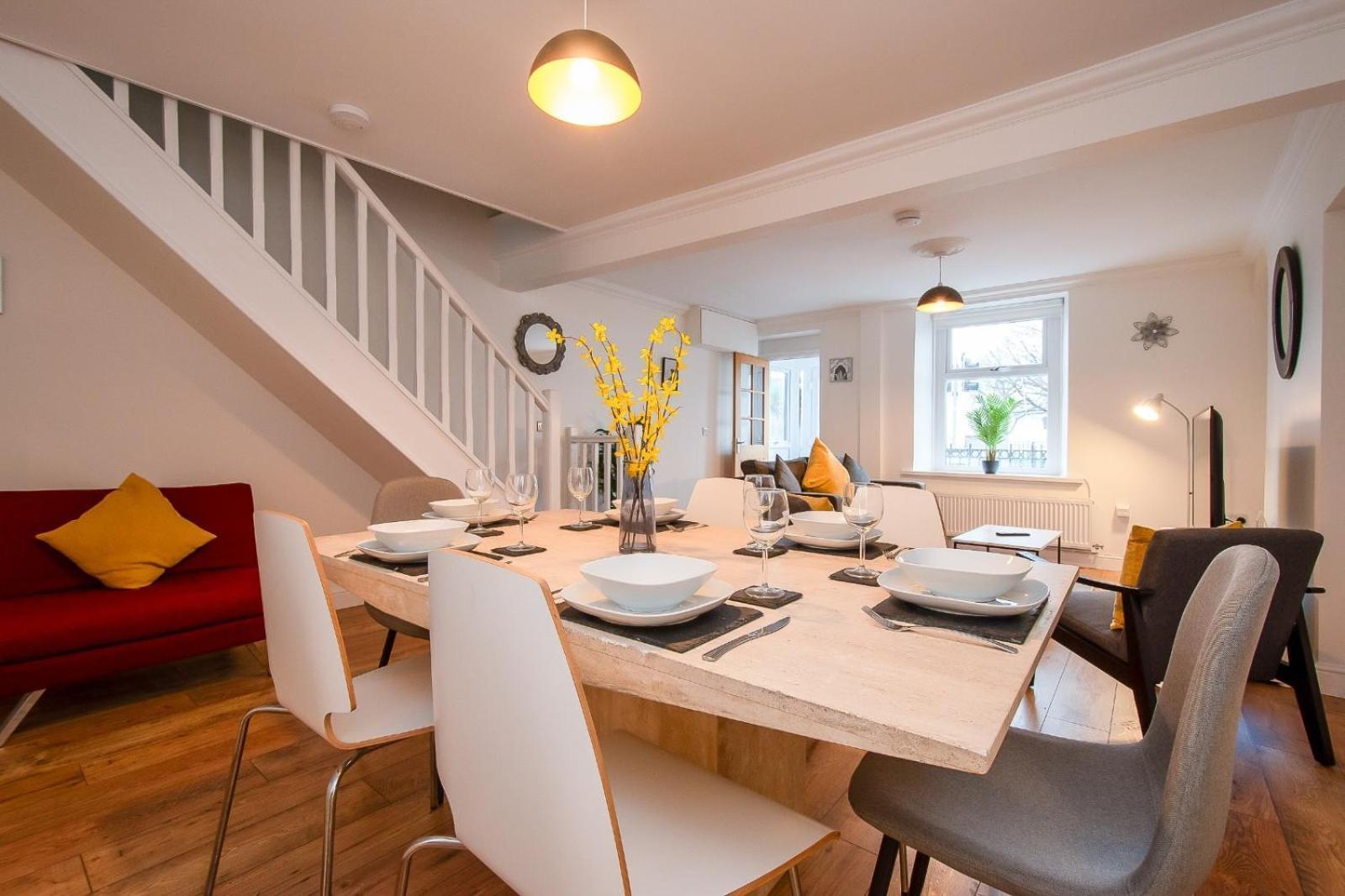 Casa One Hundred - A Beautiful 4 Bed House On The Beach Front Swansea Bagian luar foto